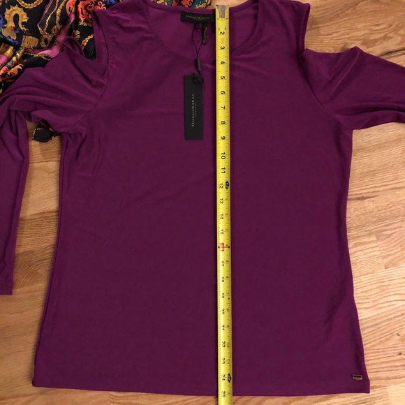 Donna Karan cutout cold shoulder purple violet top - Picture 5 of 6
